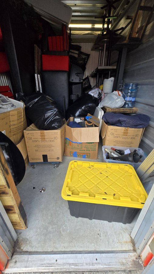 10 x 15 storage unit in Davie, FL