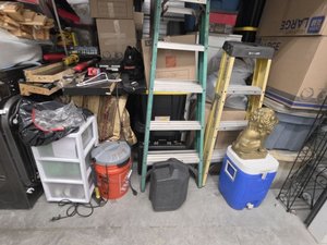 10 x 10 storage unit in Davie, FL