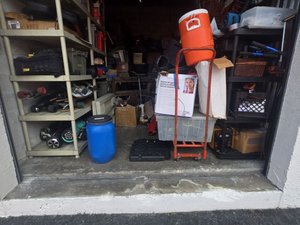 10 x 20 storage unit in Hollywood, FL