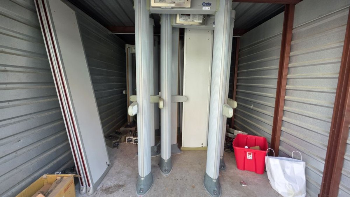 10 x 20 storage unit in Davie, FL