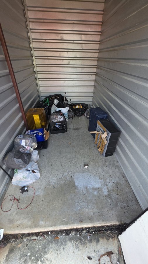 5 x 10 storage unit in Davie, FL