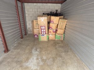 10 x 19 storage unit in Davie, FL