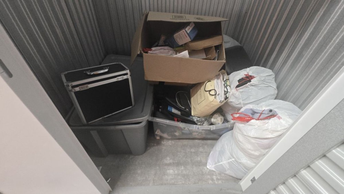 5 x 4 storage unit in Hollywood, FL