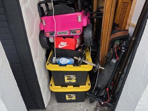 5 x 10 storage unit in Hollywood, FL