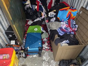 5 x 10 storage unit in Hollywood, FL