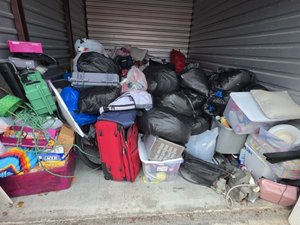10 x 15 storage unit in Hollywood, FL