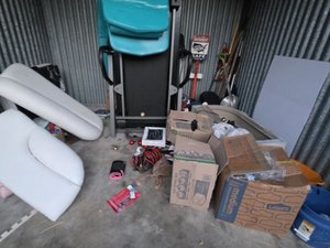 10 x 10 storage unit in Hollywood, FL