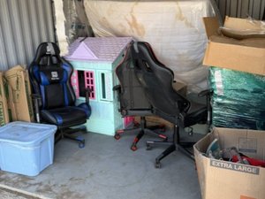 10 x 10 storage unit in Hamden, CT