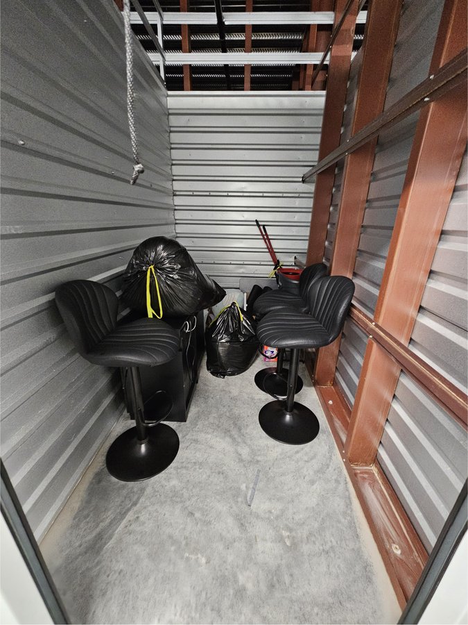 5 x 10 storage unit in Davenport, FL