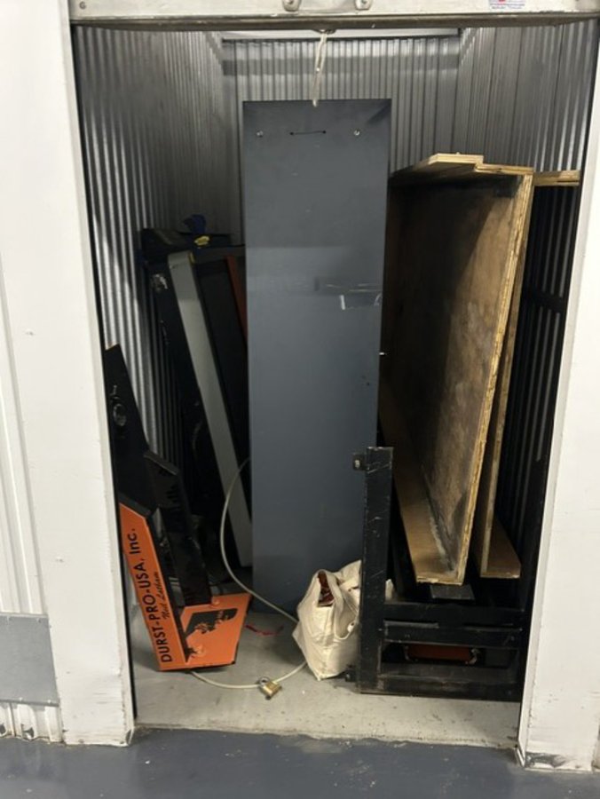 5 x 10 storage unit in North Bergen, NJ