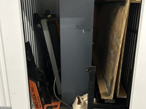 5 x 10 storage unit in North Bergen, NJ