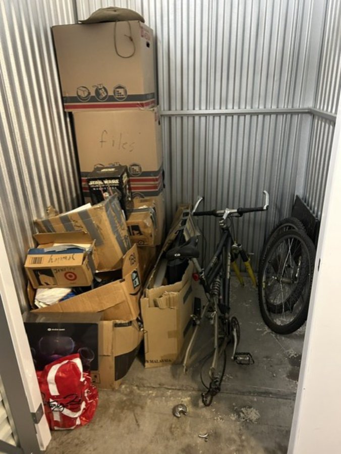 5 x 5 storage unit in North Bergen, NJ