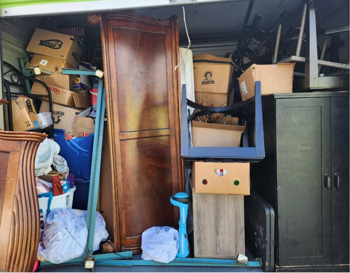 10 x 10 storage unit in Riverview, FL