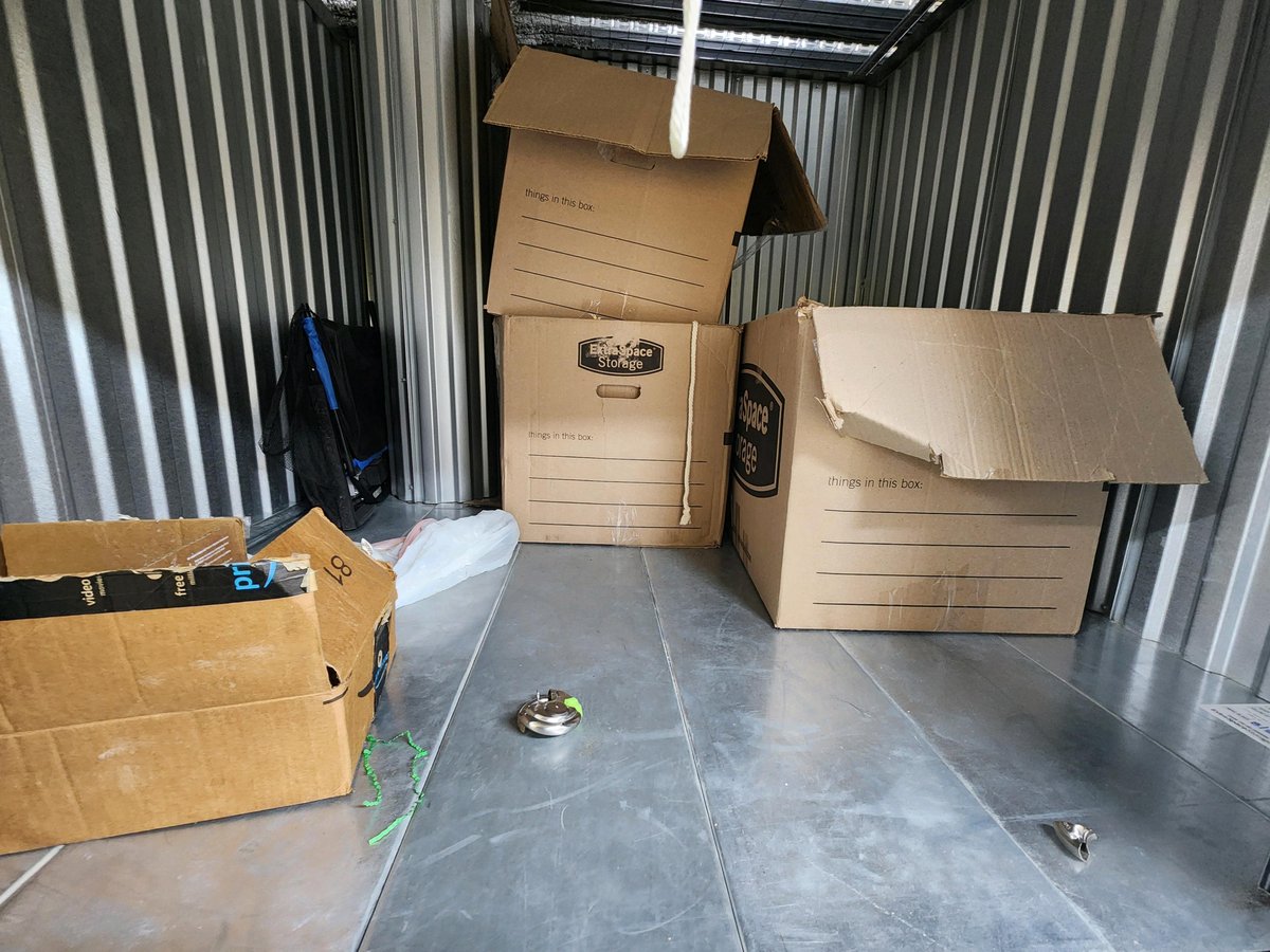 5 x 5 storage unit in Brooklyn, NY