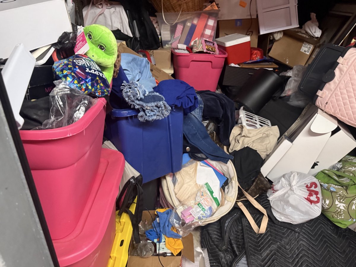 10 x 10 storage unit in Pompano Beach, FL
