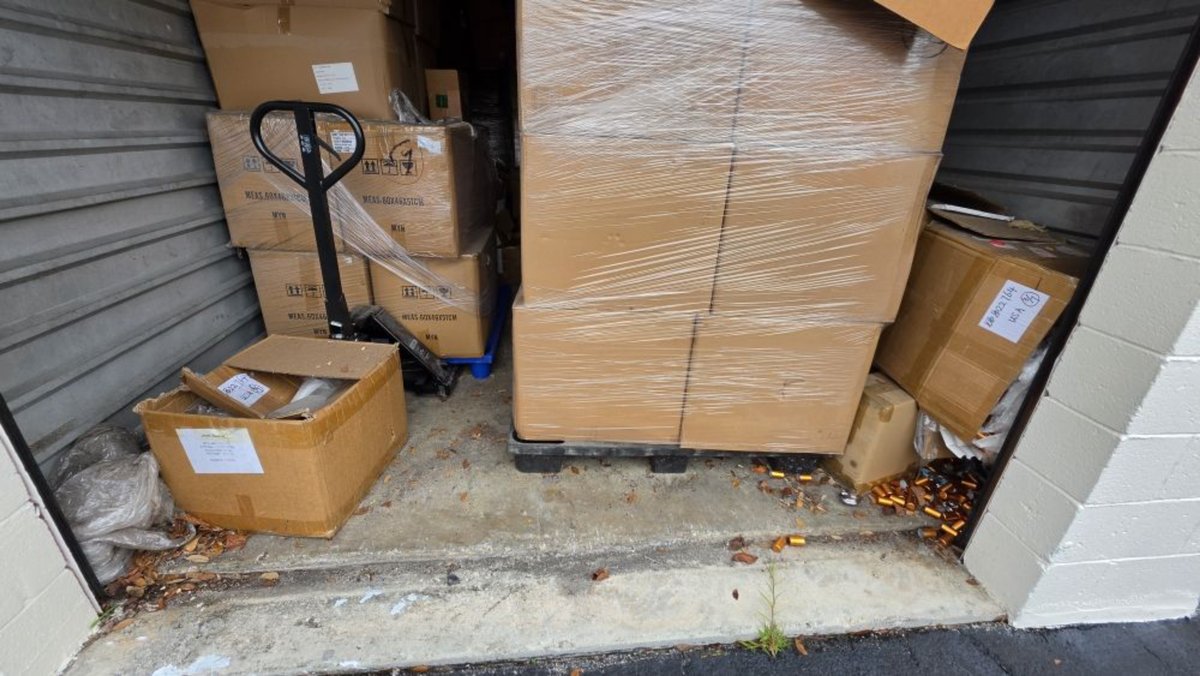 10 x 20 storage unit in Pompano Beach, FL