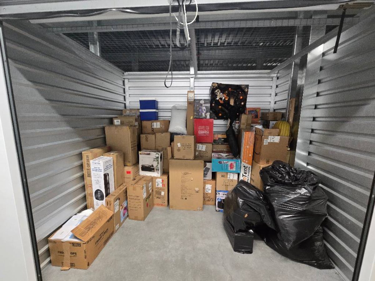 10 x 8 storage unit in Allen, TX