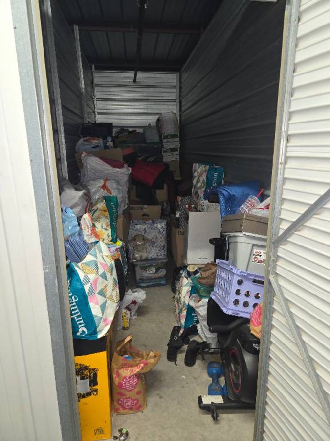 5 x 15 storage unit in Addison, TX