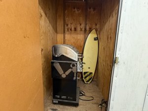5 x 5 storage unit in Huntington Beach, CA