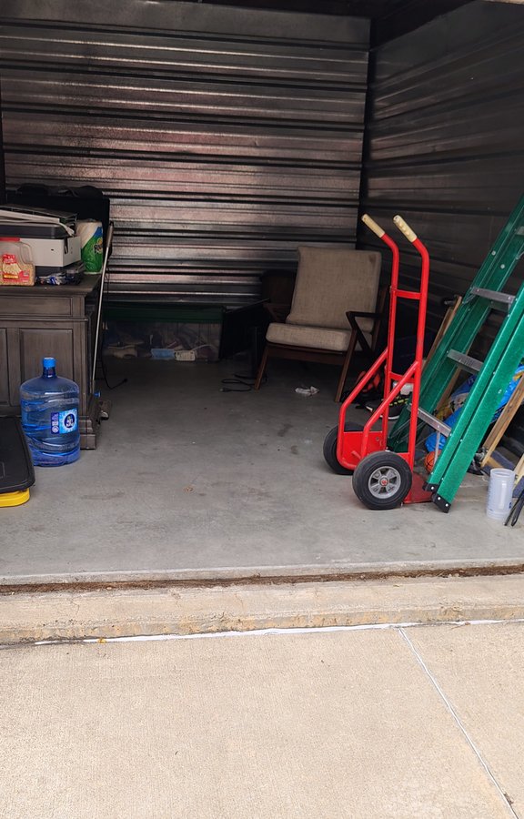 10 x 15 storage unit in Littleton, CO