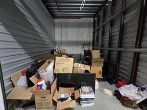 10 x 14 storage unit in Roswell, GA