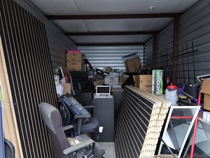 10 x 20 storage unit in Lithonia, GA