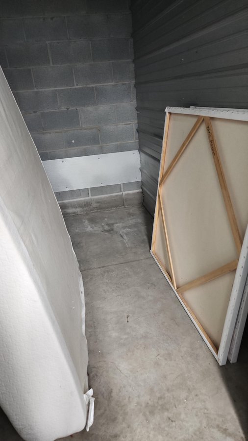 5 x 10 storage unit in Baltimore, MD