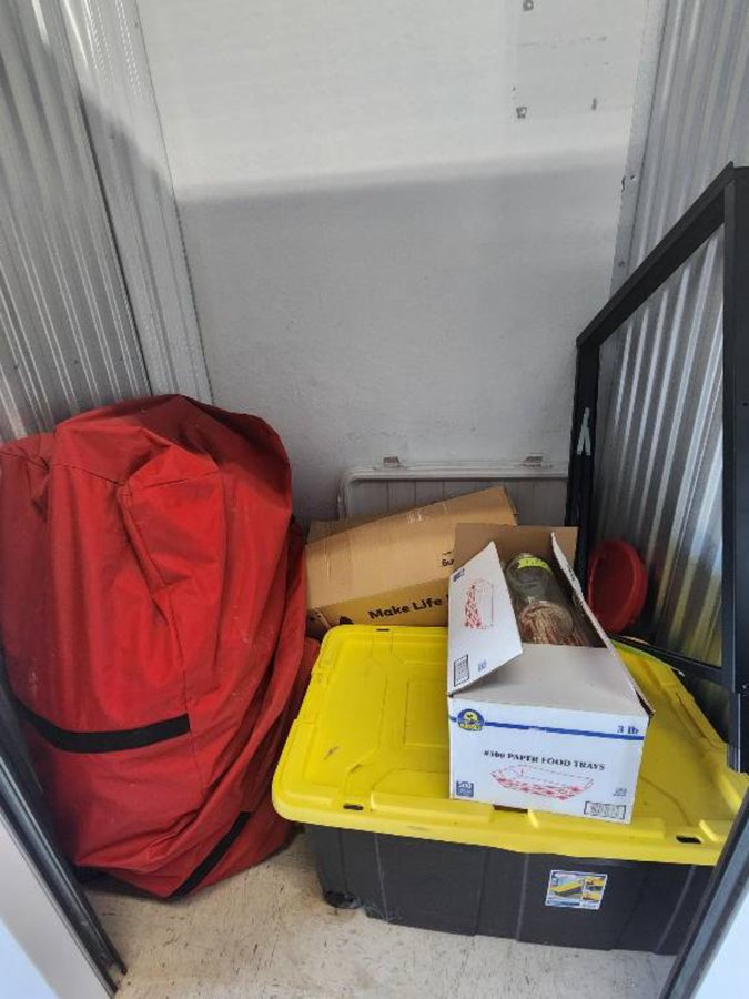 5 x 4 storage unit in Chicago, IL
