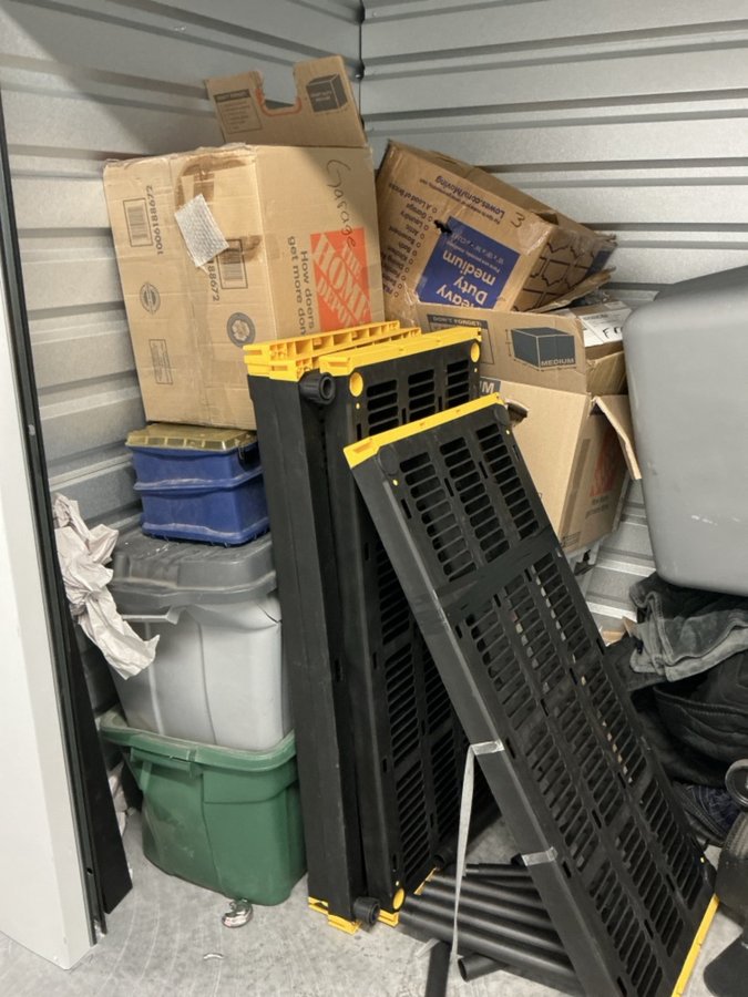 10 x 5 storage unit in Las Vegas, NV