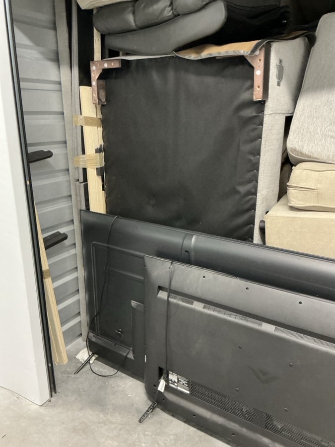 10 x 15 storage unit in Las Vegas, NV