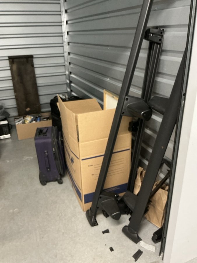 10 x 10 storage unit in Las Vegas, NV