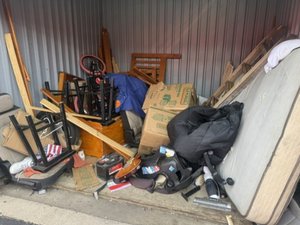 10 x 10 storage unit in Englewood, CO