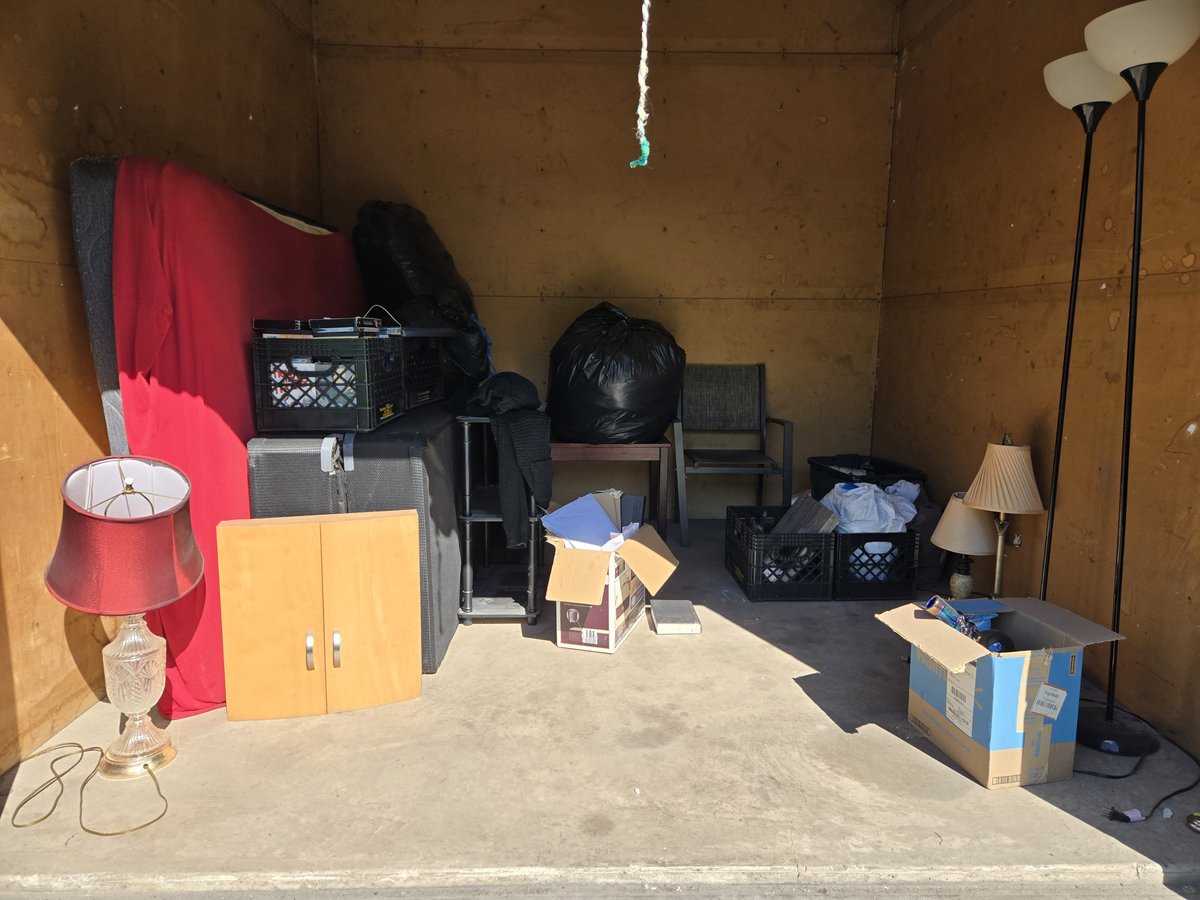 10 x 10 storage unit in Dunmore, PA