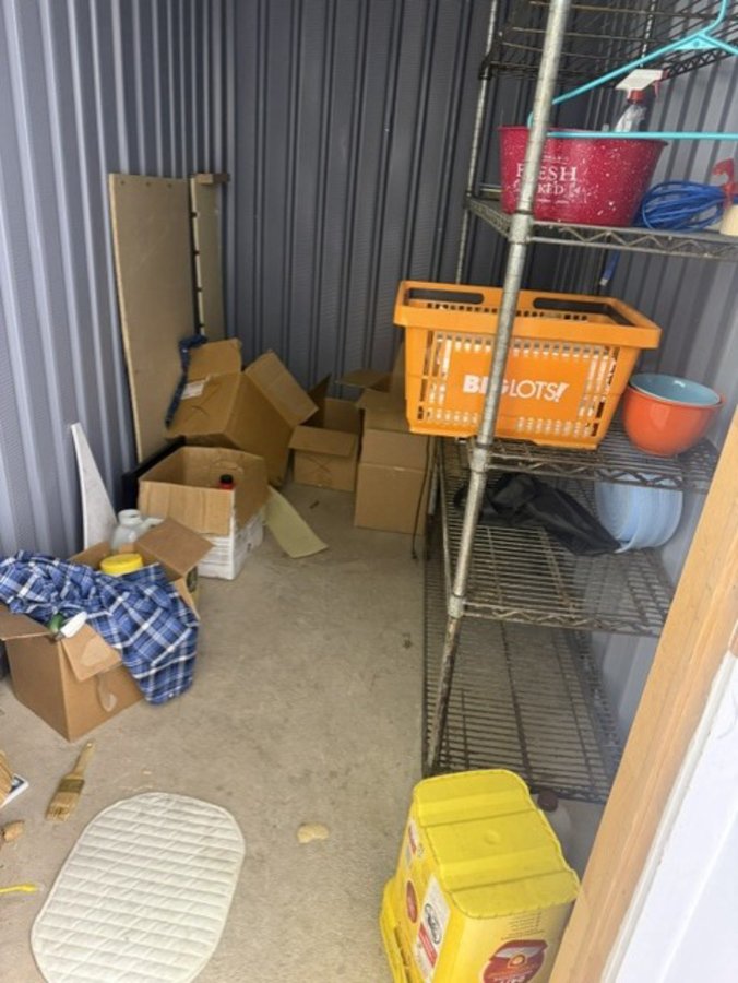 5 x 10 storage unit in Englewood, CO