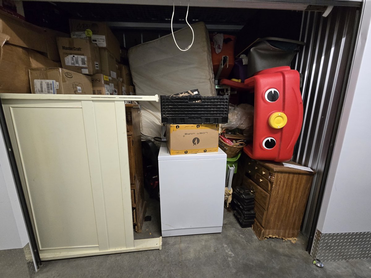 10 x 10 storage unit in Charlotte, NC