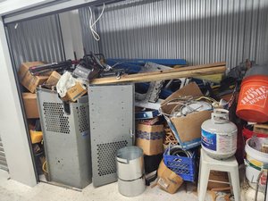 10 x 7 storage unit in Glenview, IL