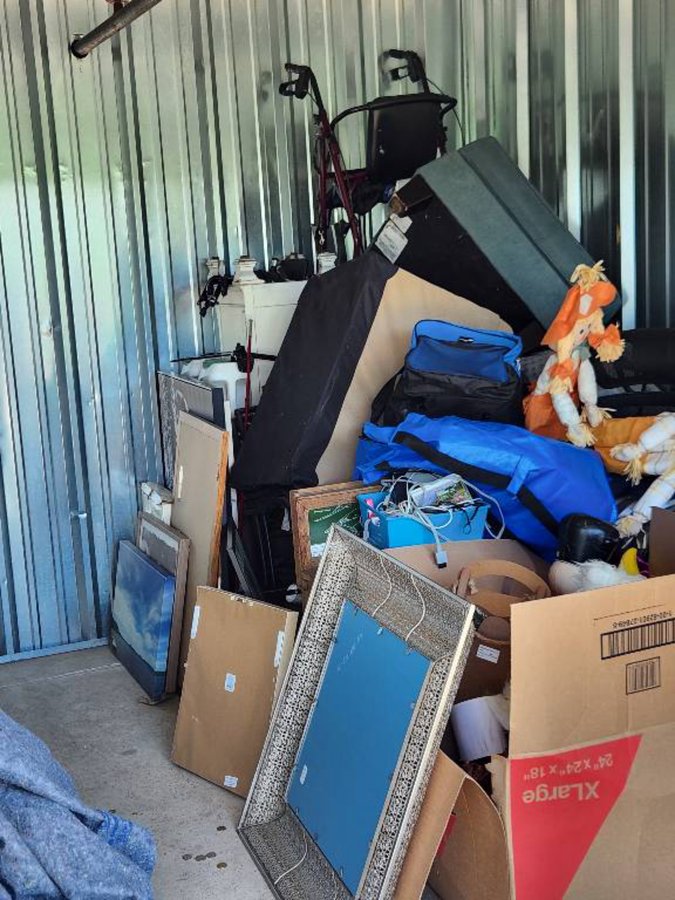 10 x 15 storage unit in St Charles, IL