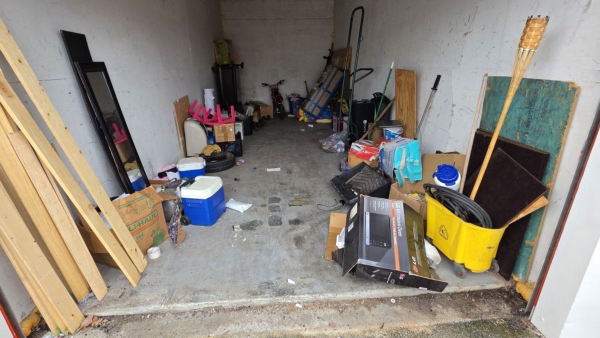 10 x 25 storage unit in Margate, FL