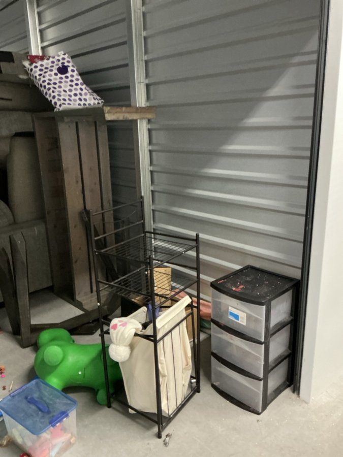 10 x 15 storage unit in Las Vegas, NV