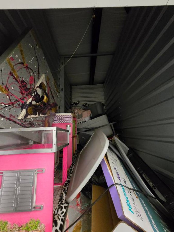 5 x 10 storage unit in Richmond, VA