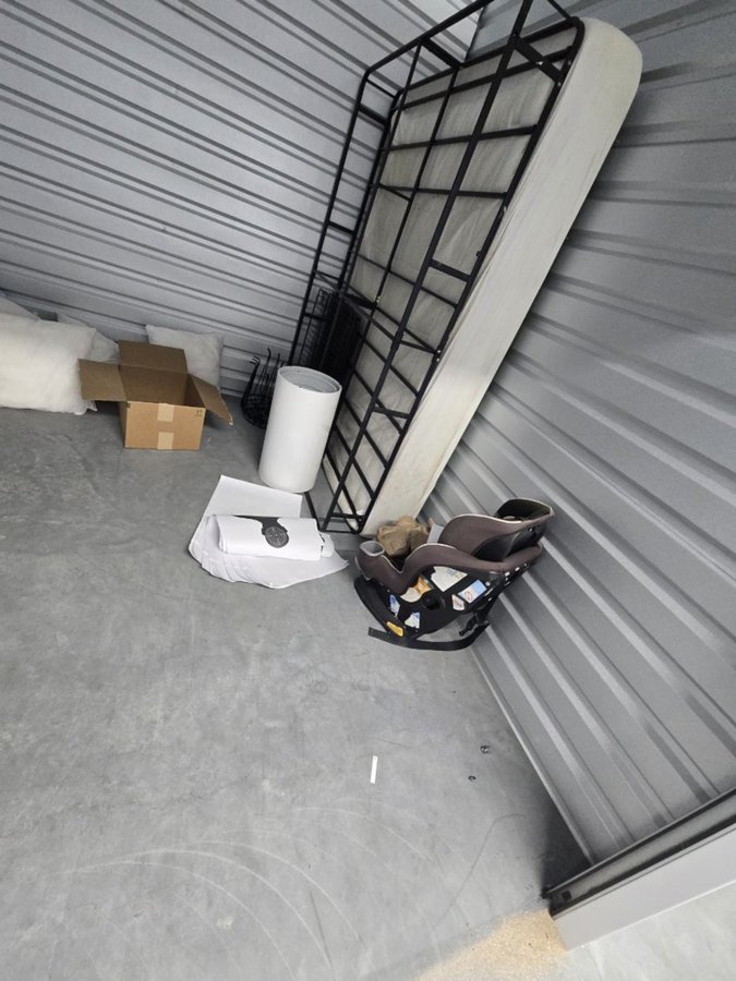 10 x 10 storage unit in New Caney, TX