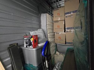 5 x 10 storage unit in Henderson, NV