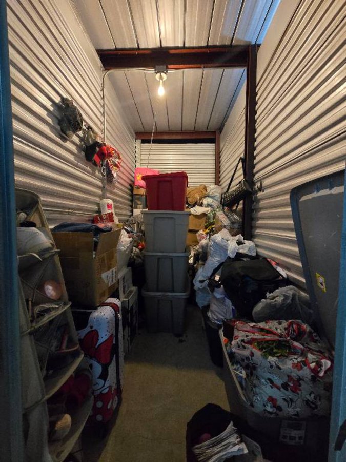 5 x 10 storage unit in Henderson, NV