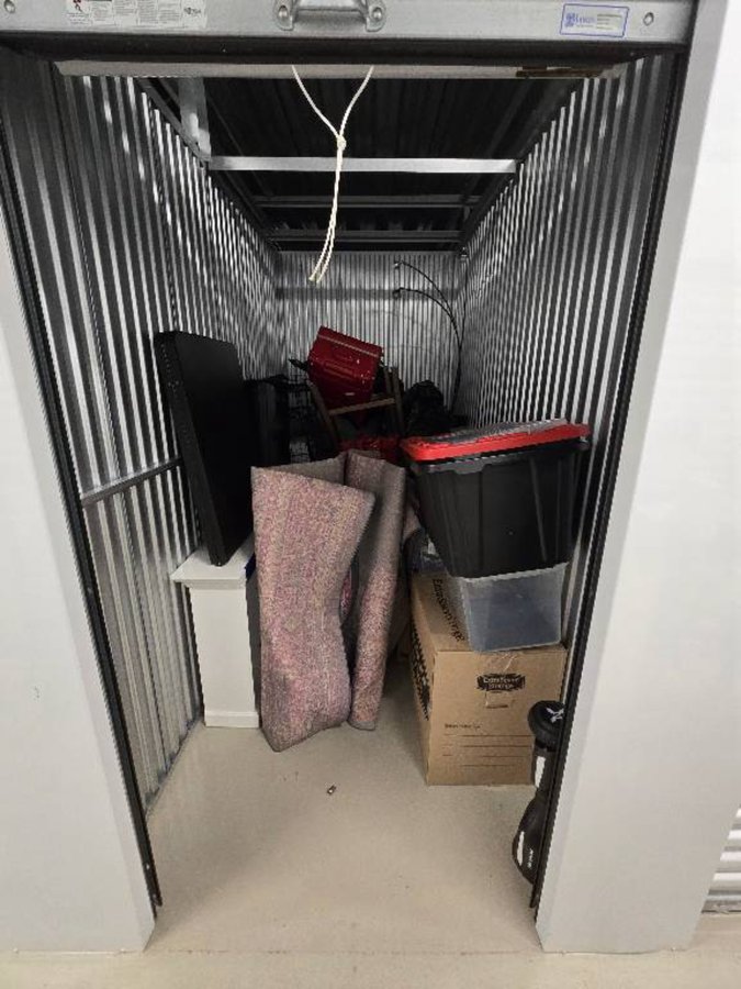 5 x 10 storage unit in Crystal Lake, IL