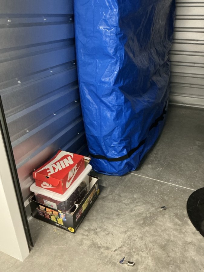 5 x 10 storage unit in Las Vegas, NV