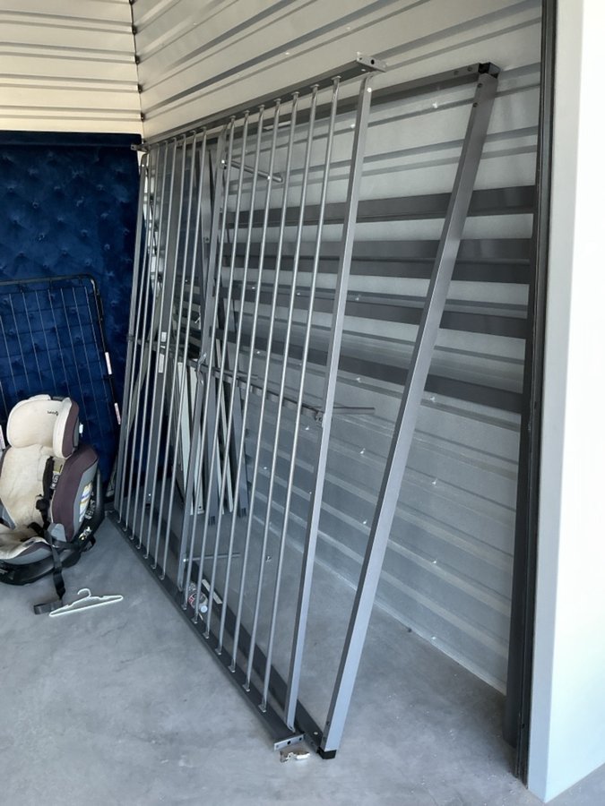 10 x 10 storage unit in Las Vegas, NV