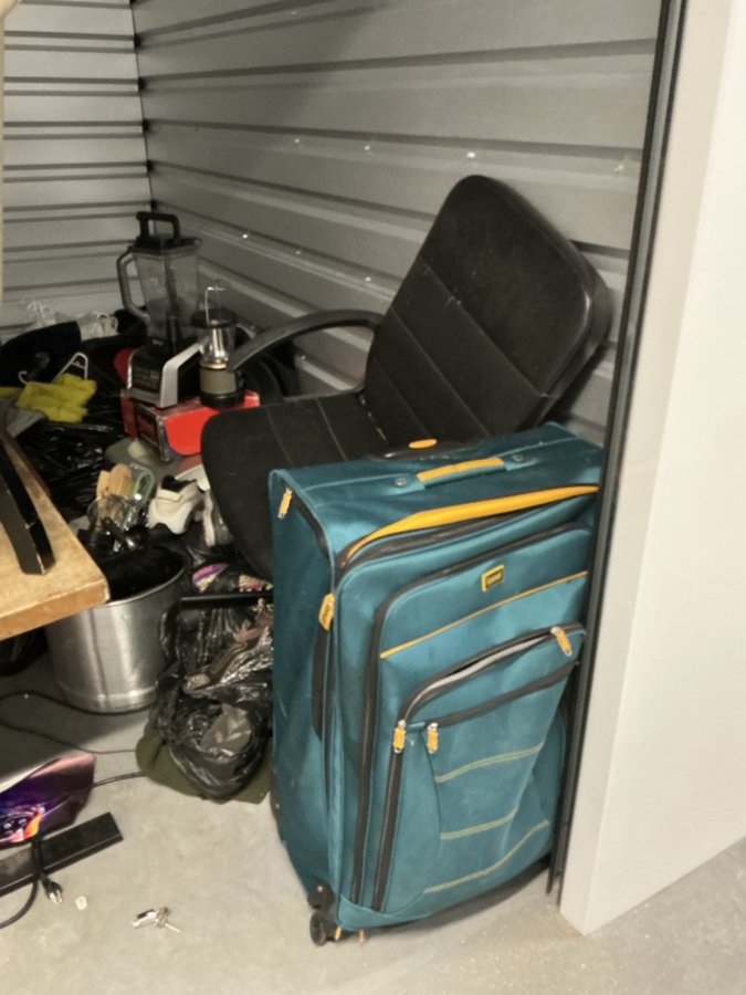 10 x 10 storage unit in Las Vegas, NV