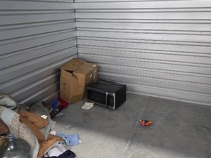 10 x 10 storage unit in Henderson, NV