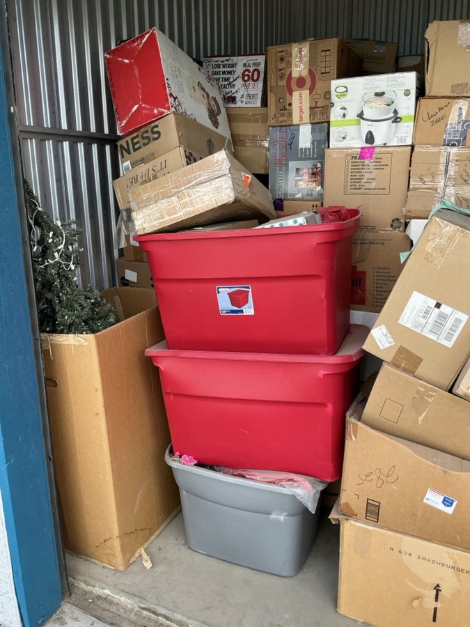 10 x 10 storage unit in Las Vegas, NV