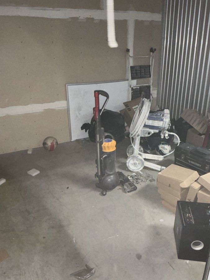 10 x 15 storage unit in Las Vegas, NV